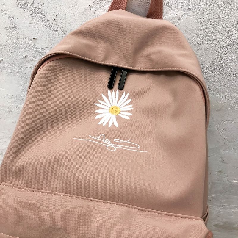 Dívčí batoh s květinou