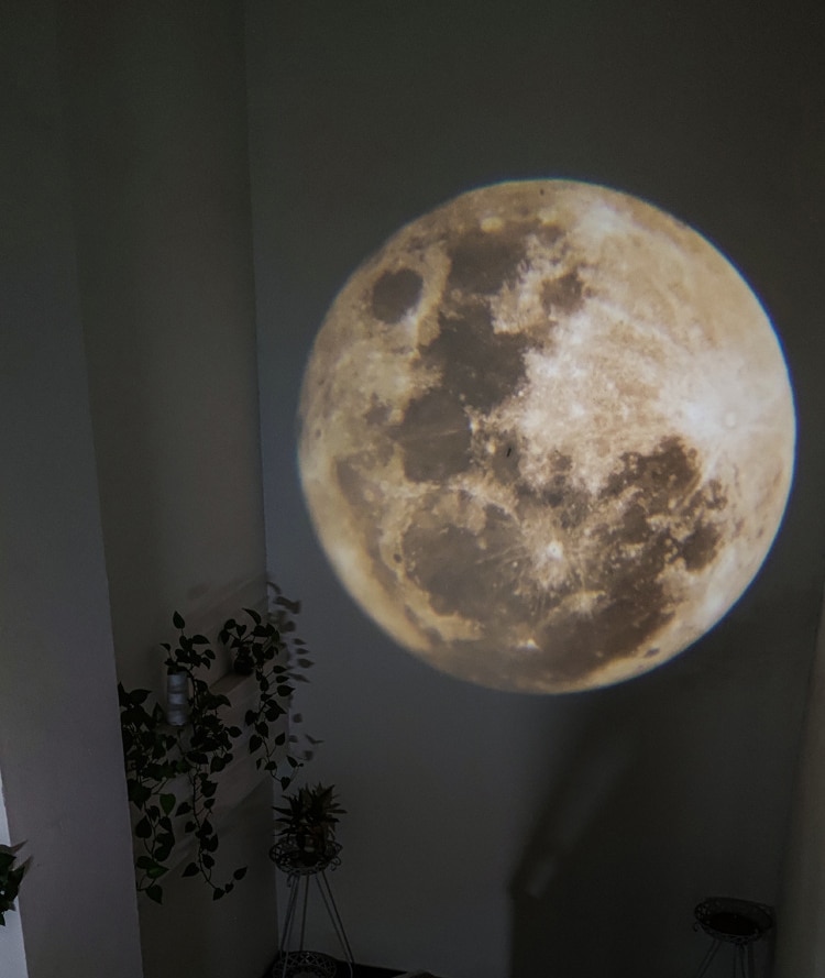 Projekční LED lampa Měsíce Země